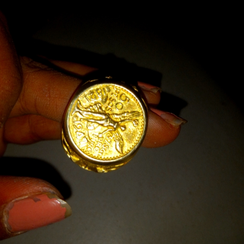 18k gold ring